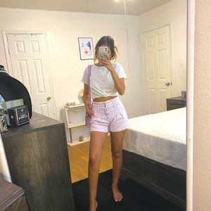 Veronica Beard Jean Jaylen (notch shorts)
Cute lavender short.